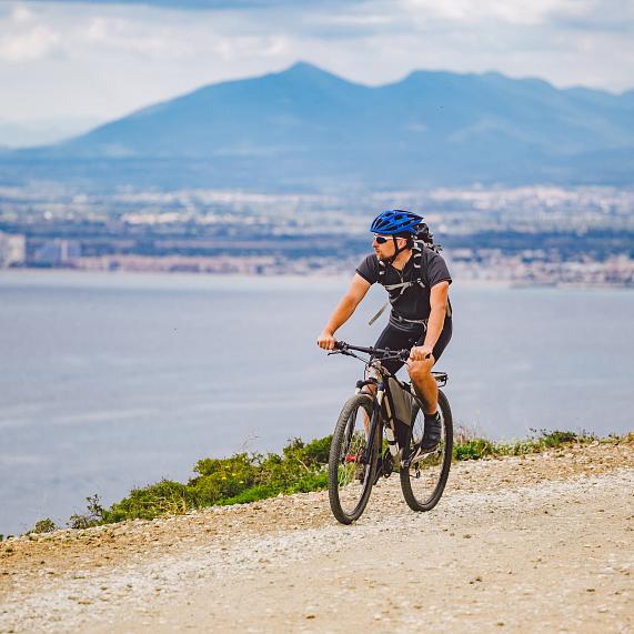 Ciclismo entre campos y pueblos medievales