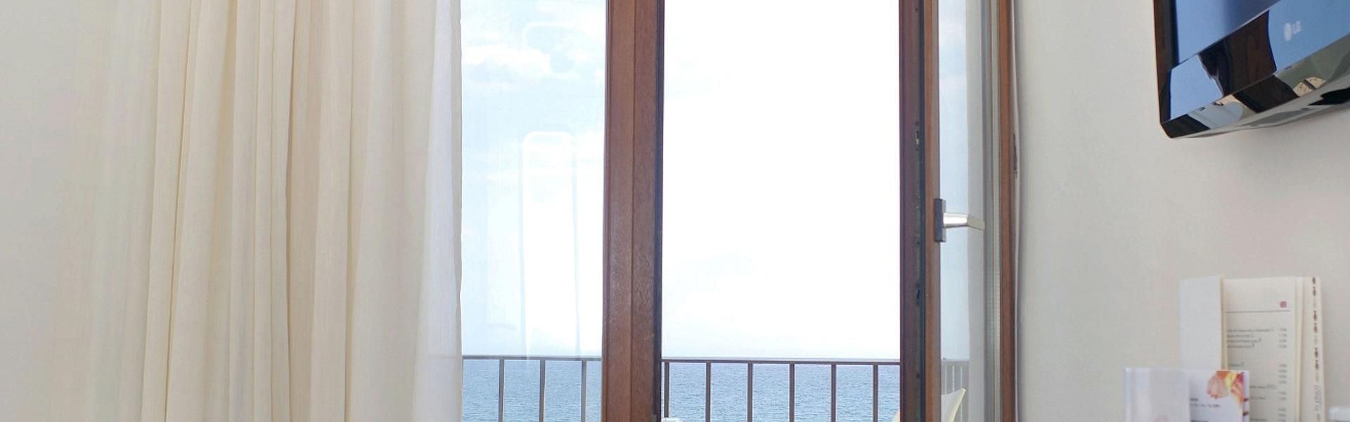 Rooms at Hotel Llafranch for dreaming on the Costa Brava